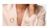 The Forget-Me-Not 'Wreath' Brooch in solid 9-carat Gold